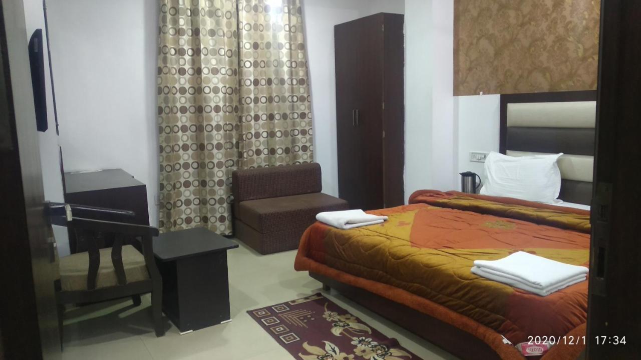Hotel Popular Αμριτσάρ Εξωτερικό φωτογραφία
